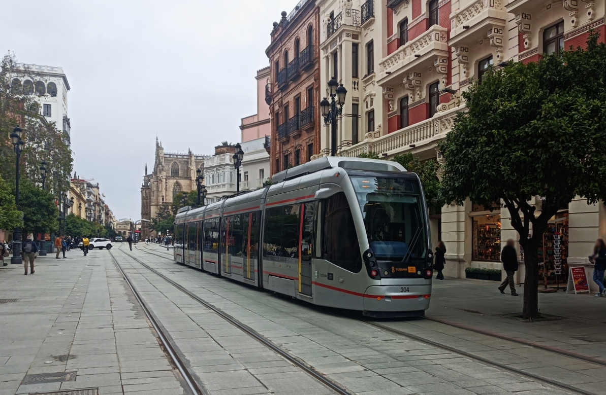Sevilla, CAF Urbos 3 nr. 304