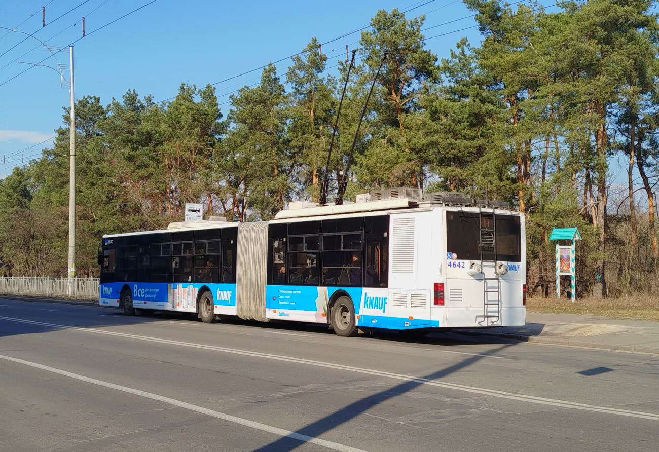 Киев, ЛАЗ E301D1 № 4642