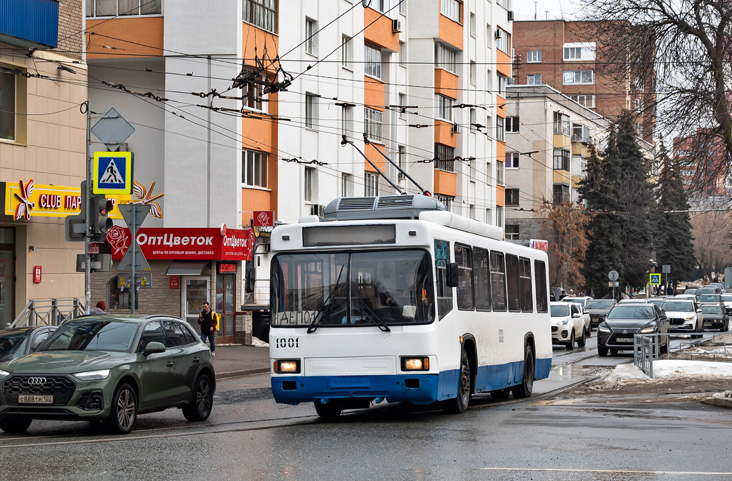 Уфа, БТЗ-52761Р № 1001