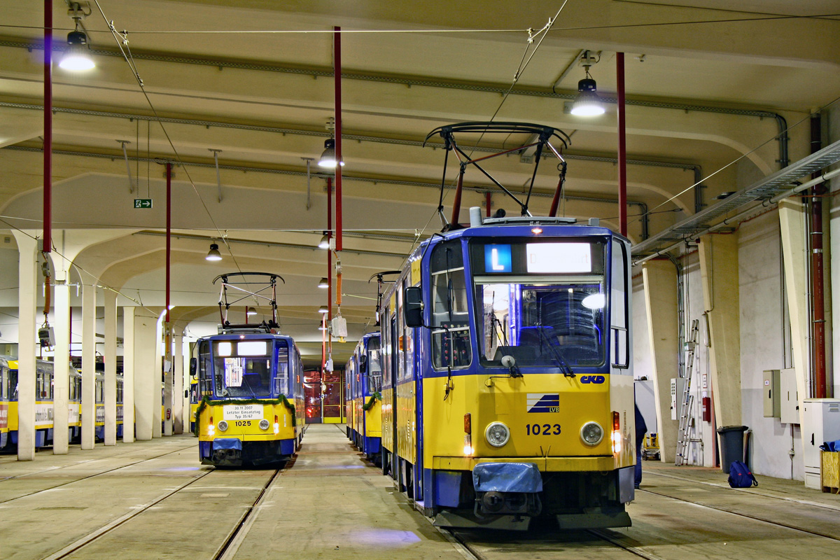 Лейпциг, Tatra T6A2 № 1025; Лейпциг, Tatra T6A2 № 1023; Лейпциг — Последний день эксплуатации трамвайных вагонов Татра Т6А2/В6А2 (30.11.2007)