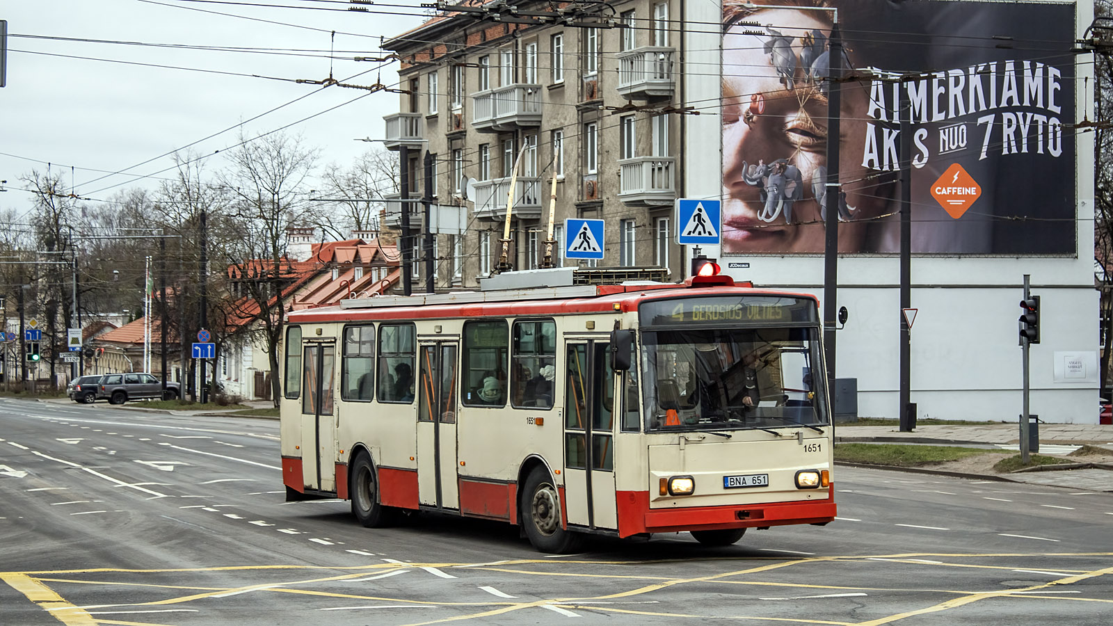 Vilnius, Škoda 14Tr17/6M — 1651