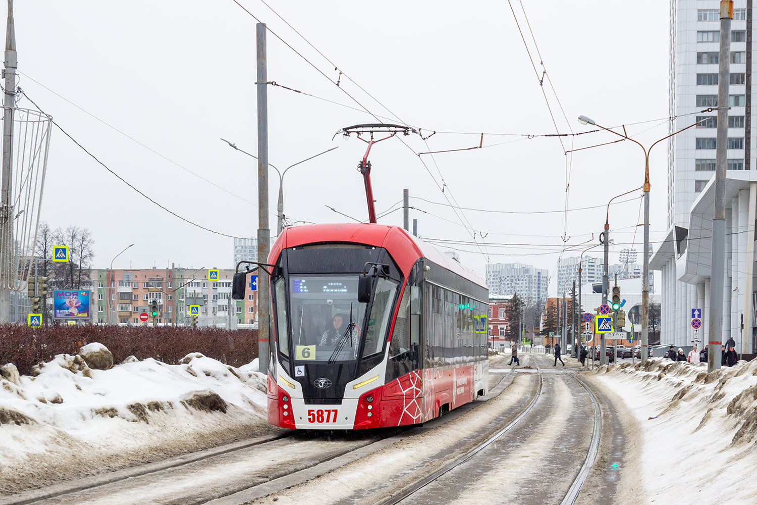 Пермь, 71-911ЕМ «Львёнок» № 5877