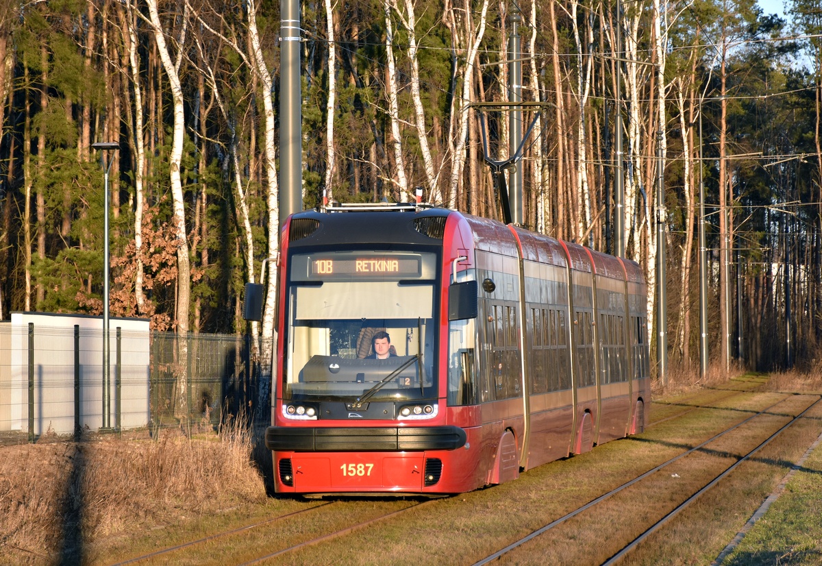Lodzė, PESA Swing 122NaL nr. 1587