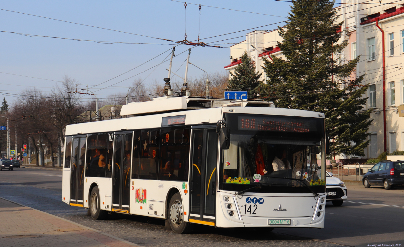 Могилёв, МАЗ-203Т70 № 142