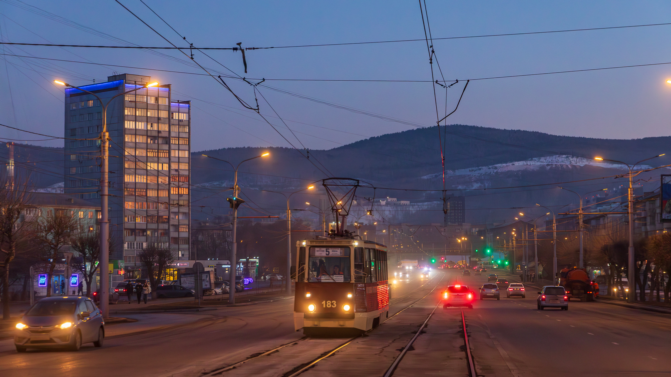 Krasnojarsk, 71-605 (KTM-5M3) # 183; Krasnojarsk — Competitive photos; Krasnojarsk — Evening photos