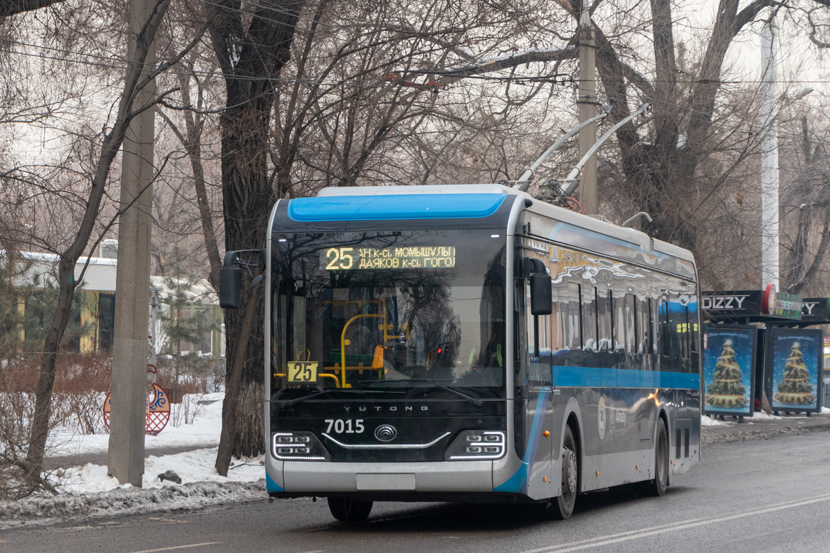 阿拉木圖, Yutong ZK6128BEVG (QazTehna) # 7015 阿拉木圖, Yutong ZK6128BEVG (QazTehna) # 7015