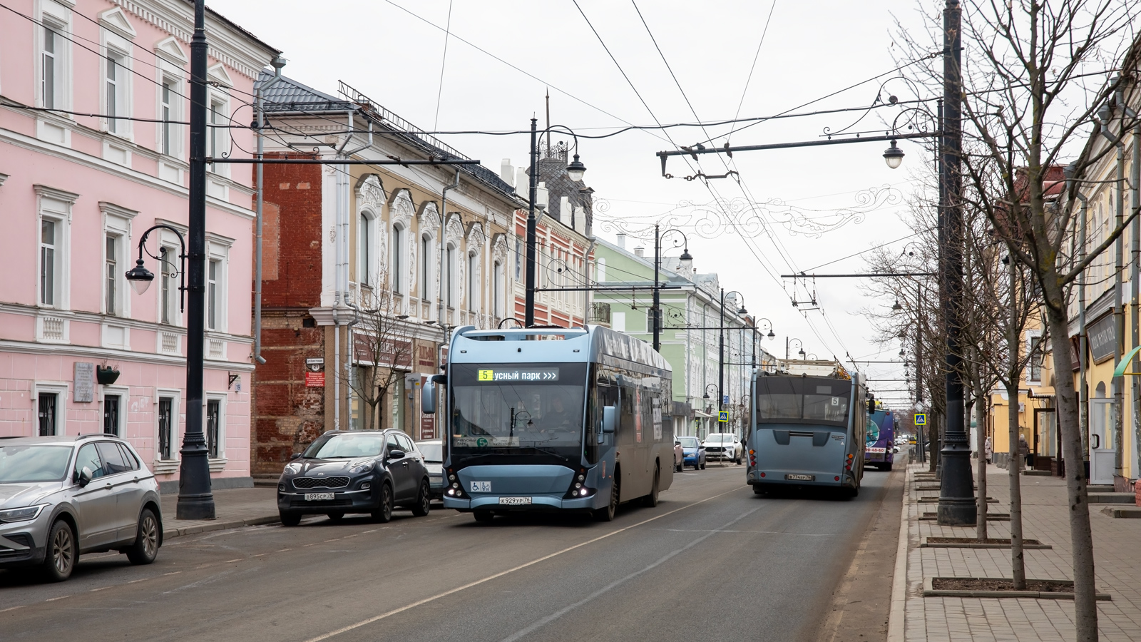 Rybinsk, VMZ-5298.02 “Sirius” č. К 929 УР 76; Rybinsk, VMZ-5298.02 “Sirius” č. В 774 ЕР 76