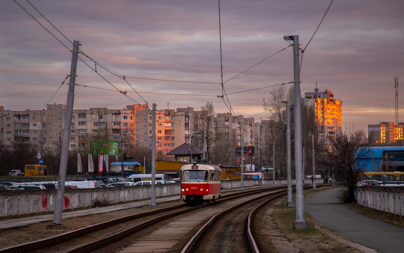 Киев, Tatra T3SUCS № 5642