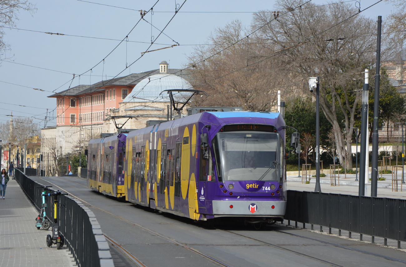 Стамбул, Bombardier Flexity Swift № 744
