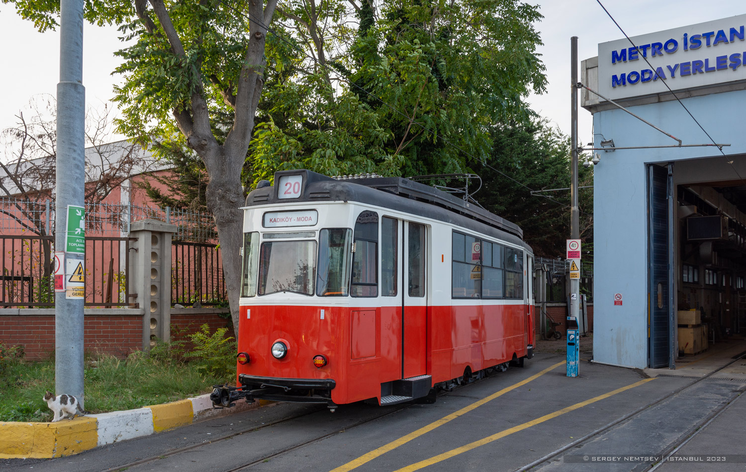 Stambulas — T3 Narrow-gauge tram line (Kadıköy — Moda) — Miscellaneous photos