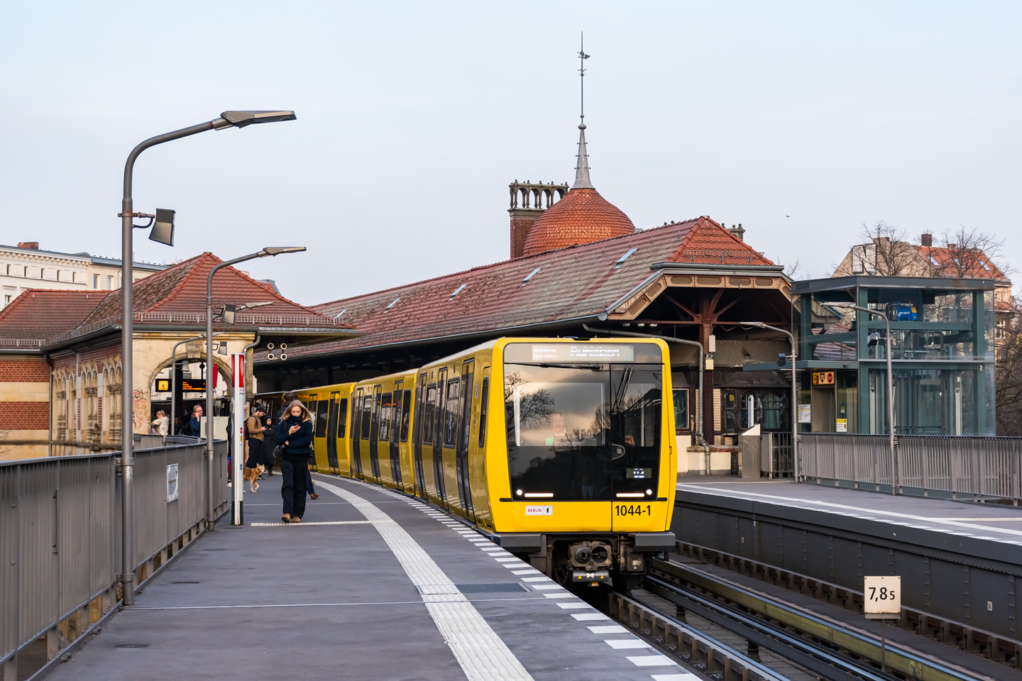 Берлин, BVG IK18 № 1044-1