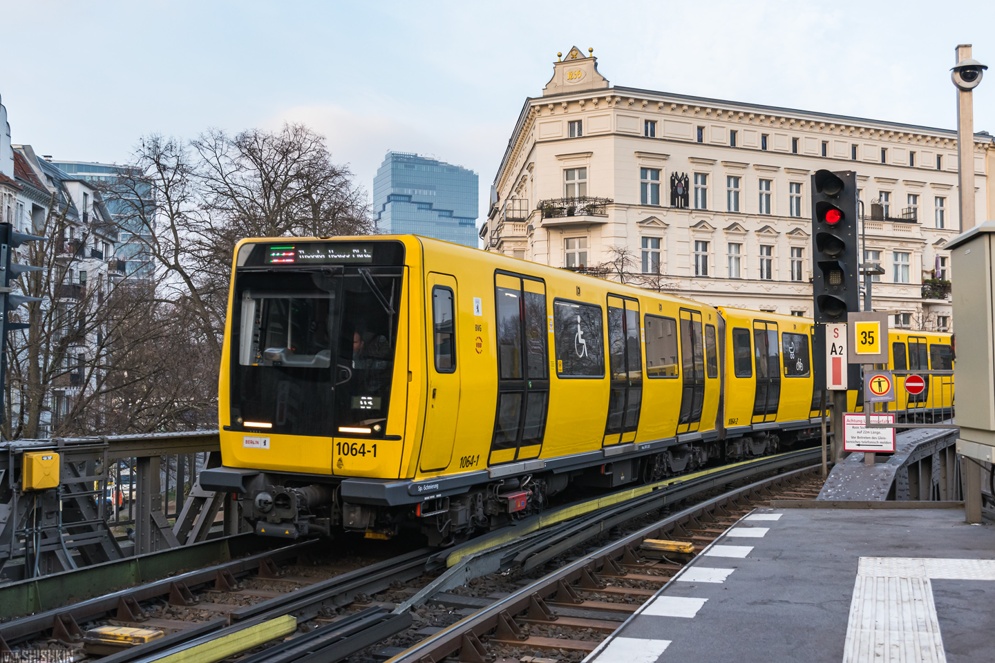 Berlīne, BVG IK18 № 1064-1