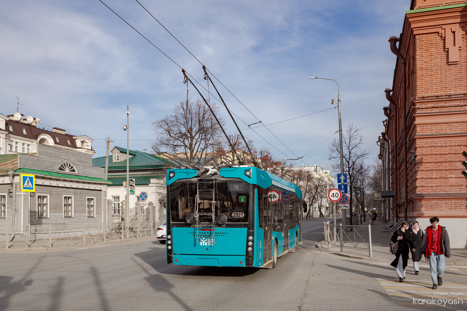 Казань, МАЗ-303Т22 № 2027