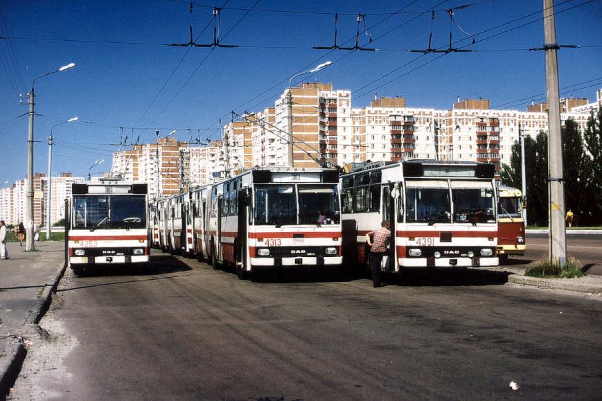 Киев, DAC 217E № 4353; Киев, DAC 217E № 4313; Киев — Исторические фотографии; Киев — Конечные станции и кольца