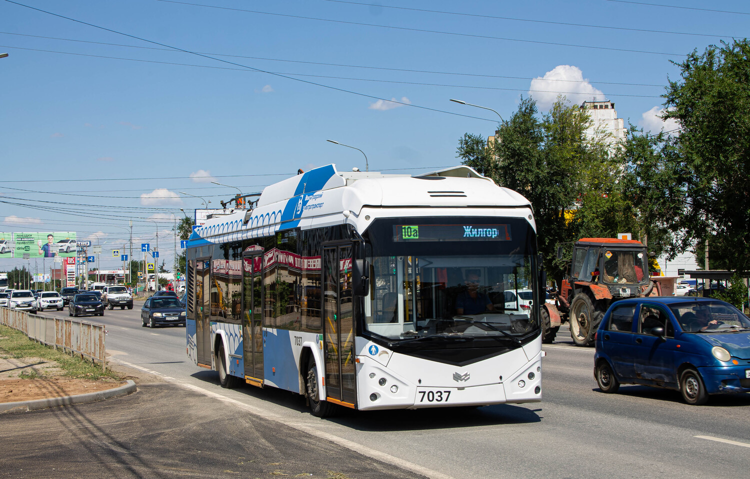 Волгоград, БКМ 32100D № 7037