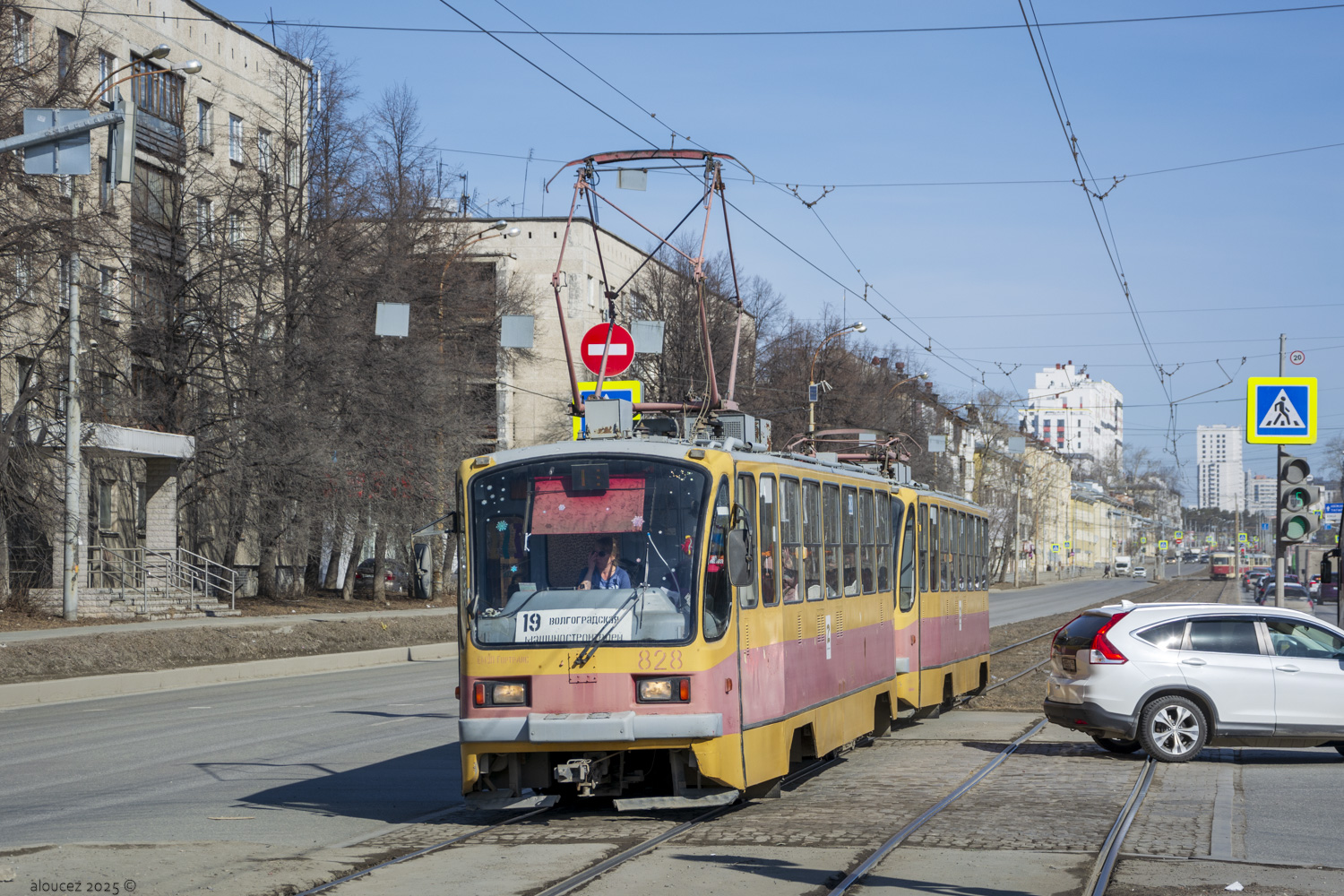Екатеринбург, 71-403 № 828