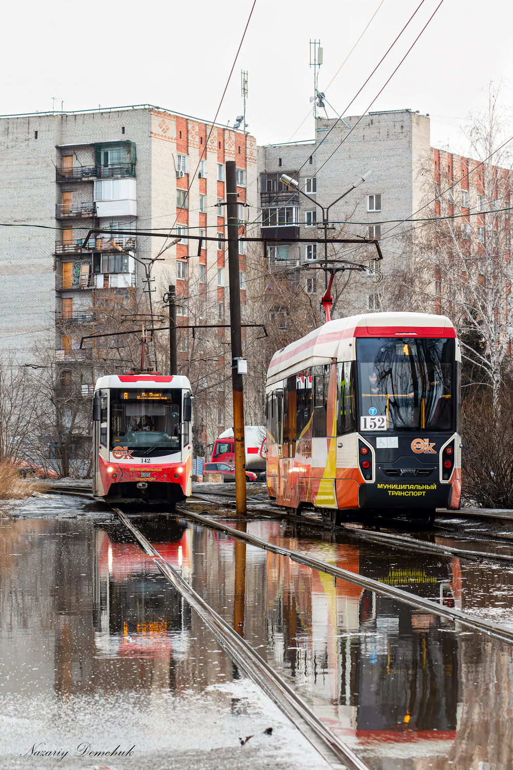 Omsk, 71-407-01 № 142; Omsk, 71-412 № 152; Omsk — Miscellaneous photos