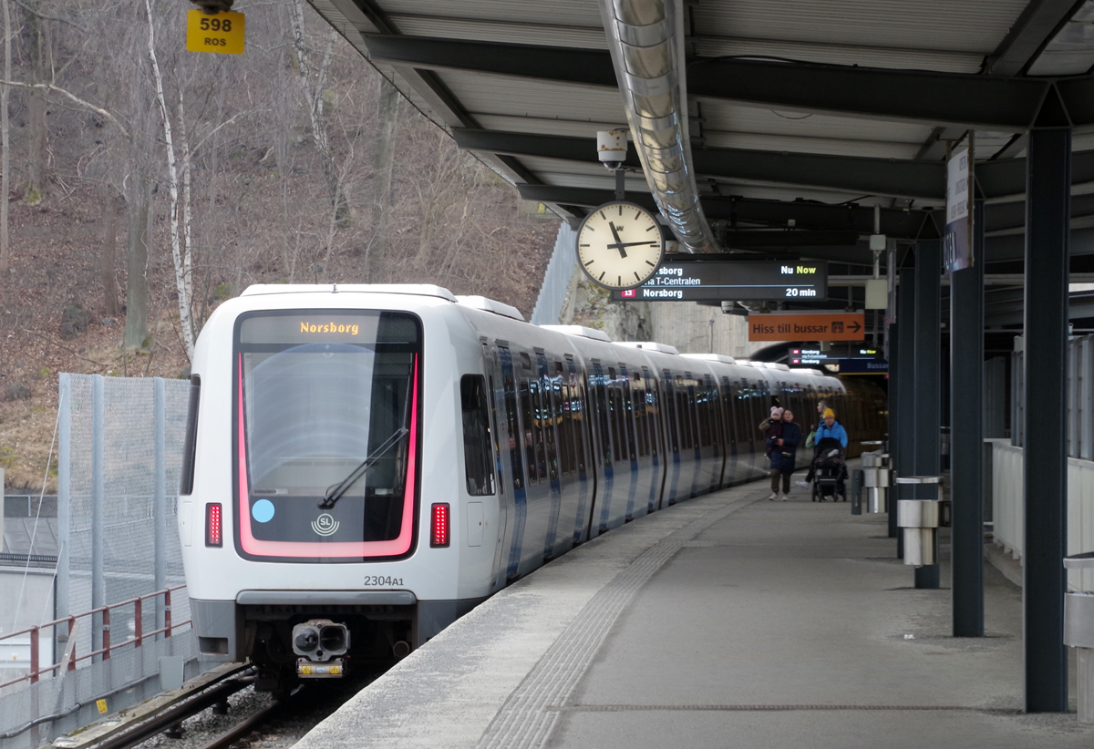 Стокгольм, Bombardier Movia C30 № 2304