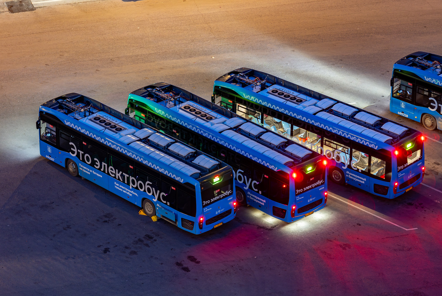 Москва, КАМАЗ-6282 № 490267