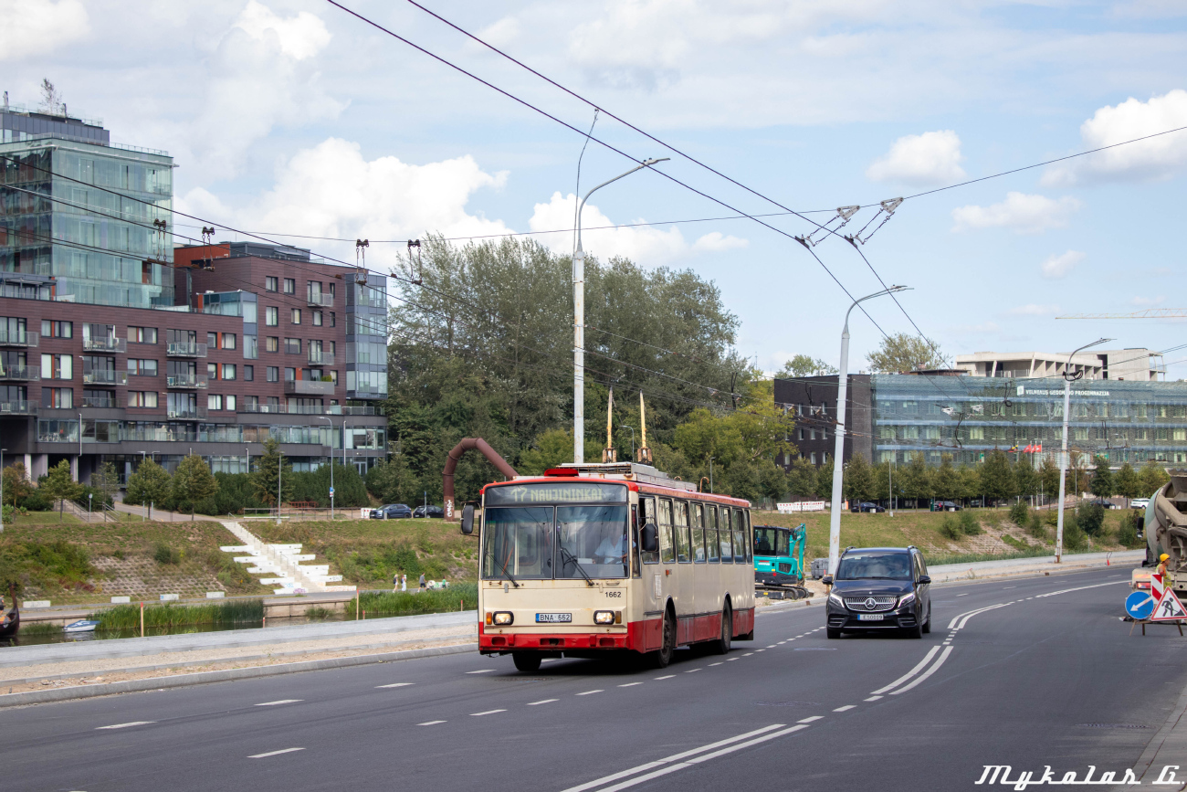 Вильнюс, Škoda 14Tr17/6M № 1662 Вильнюс, Škoda 14Tr17/6M № 1662