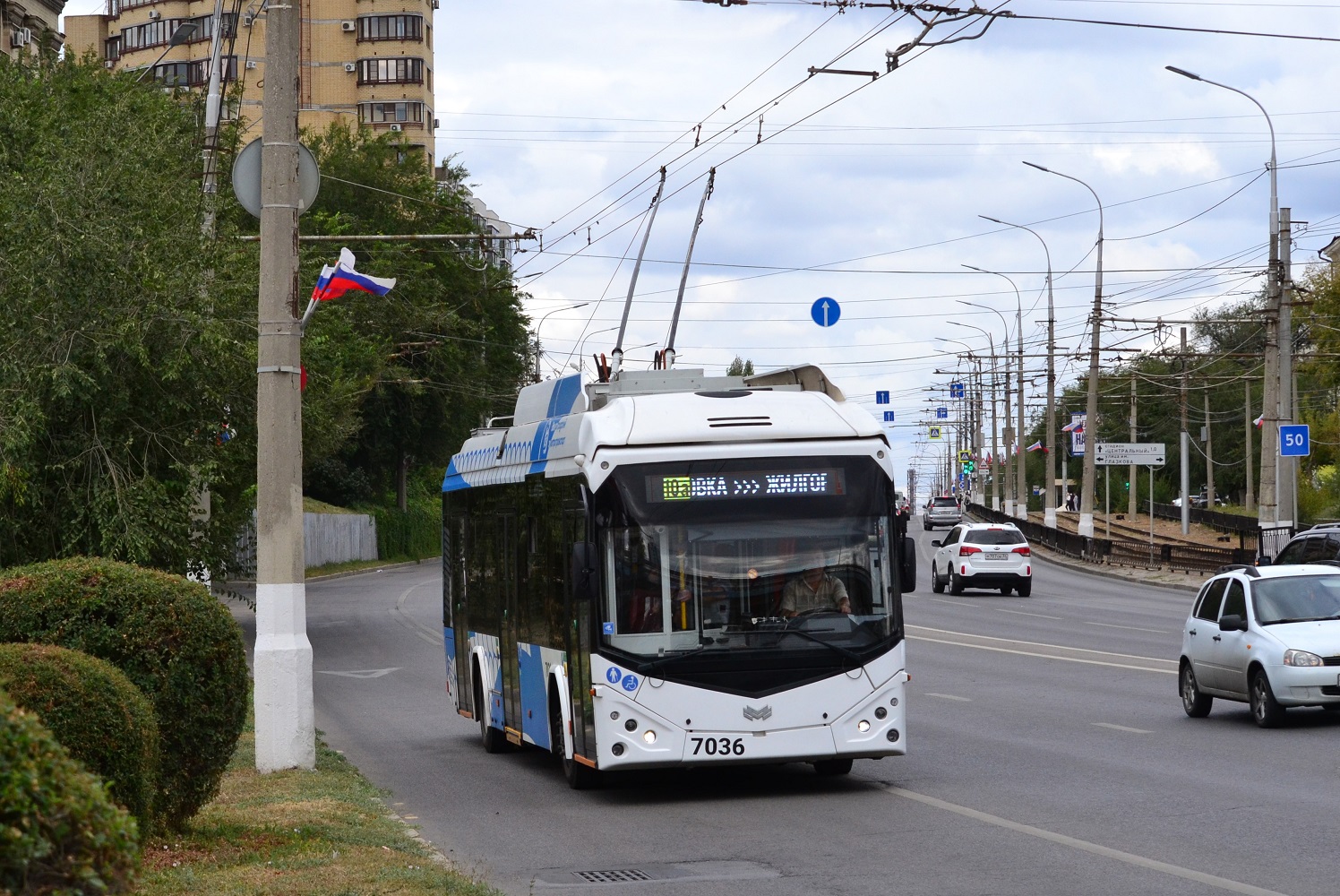 Волгоград, БКМ 32100D № 7036