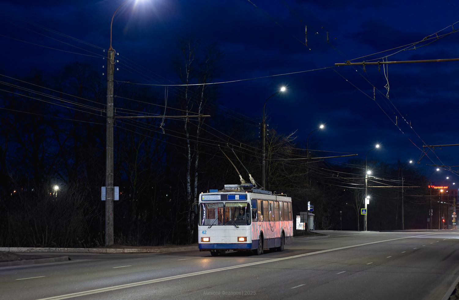 Великий Новгород, ВМЗ-5298-20 № 42