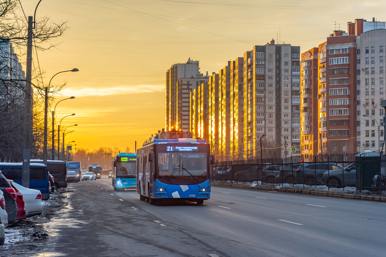 Sankt Petersburg, VMZ-5298.01 “Avangard” Nr. 5703