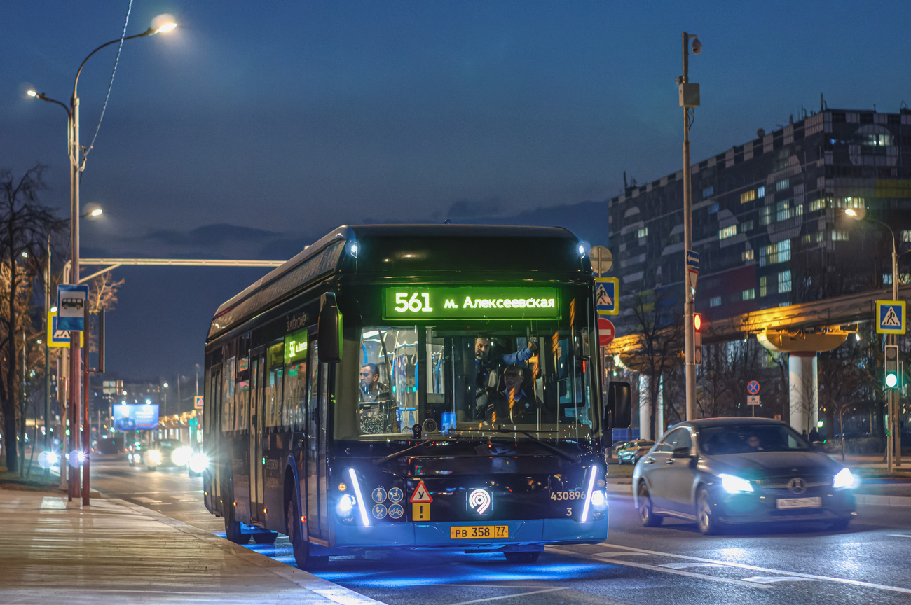 Maskva, LiAZ-6274 nr. 430896