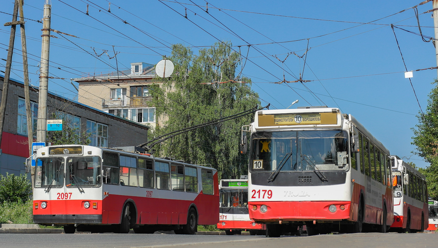 Ижевск, ЗиУ-682В-012 [В0А] № 2097; Ижевск, ЗиУ-682Г-016.07 № 2179