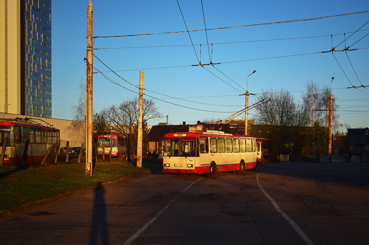 Вильнюс, Škoda 14Tr07 № 2582