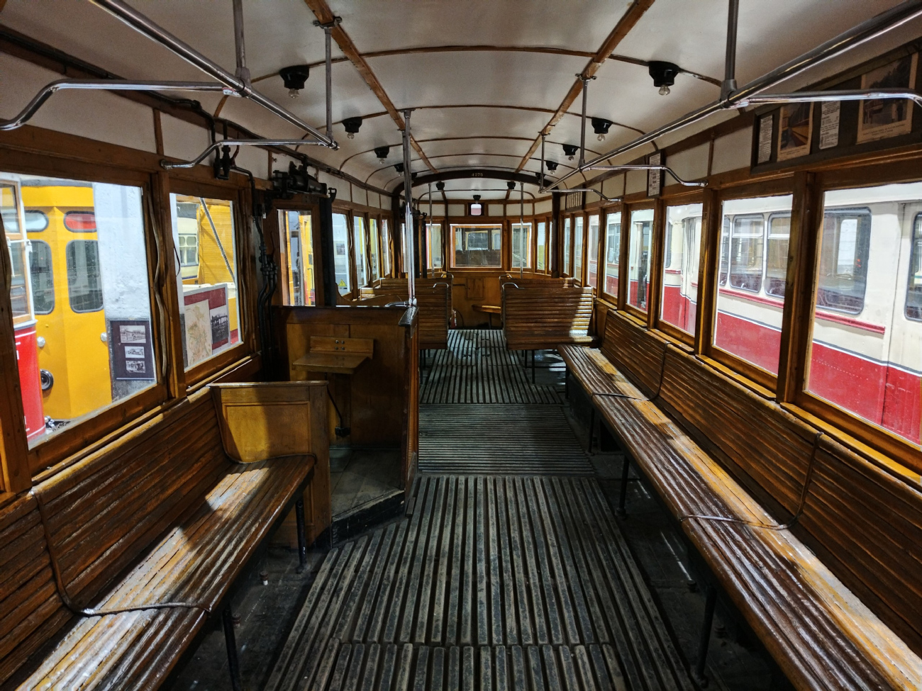 Санкт-Петербург, ЛМ-33 № 4275