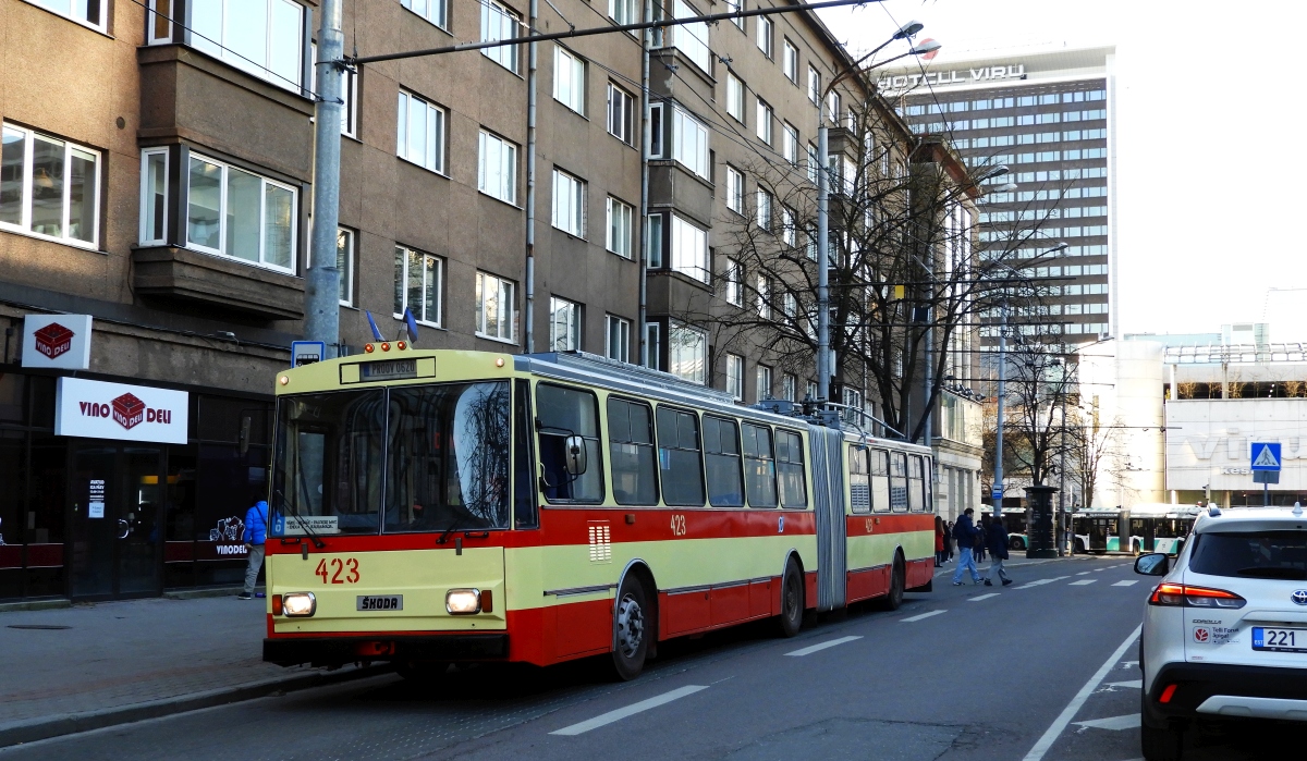 Таллин, Škoda 15Tr02/6 № (423) Таллин, Škoda 15Tr02/6 № (423)