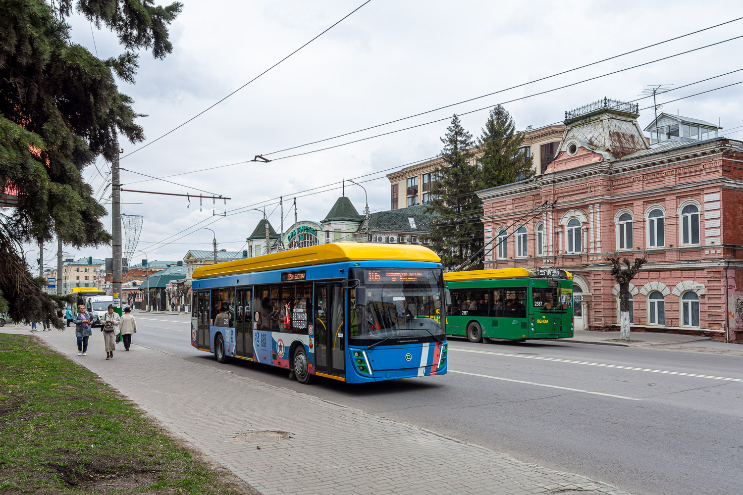 Пенза, УТТЗ-6241.01 «Горожанин» № 2319