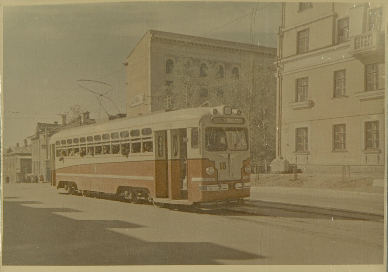 Хабаровск, МТВ-82 № 18; Хабаровск — Старые фотографии Хабаровск, МТВ-82 № 18; Хабаровск — Старые фотографии