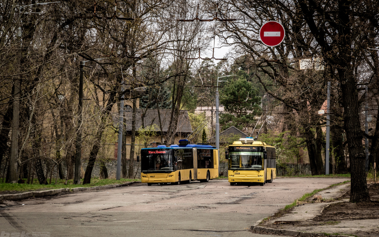 Kijevas, LAZ E301D1 nr. 4617; Kijevas, Bogdan Т90110 nr. 2319