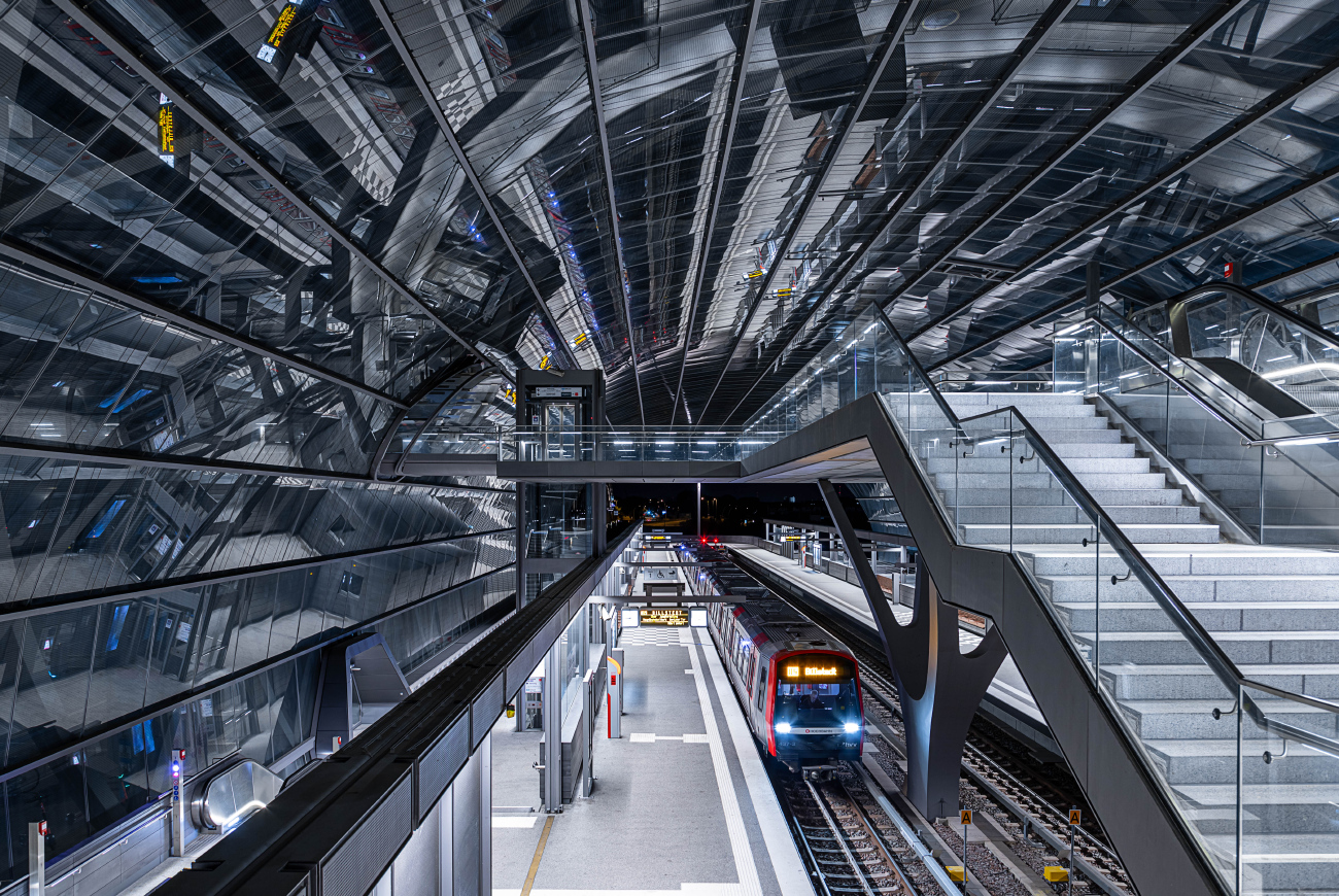 Гамбург, HHA DT5.2.8 № 437; Гамбург — U-Bahn — Линия U2/U4