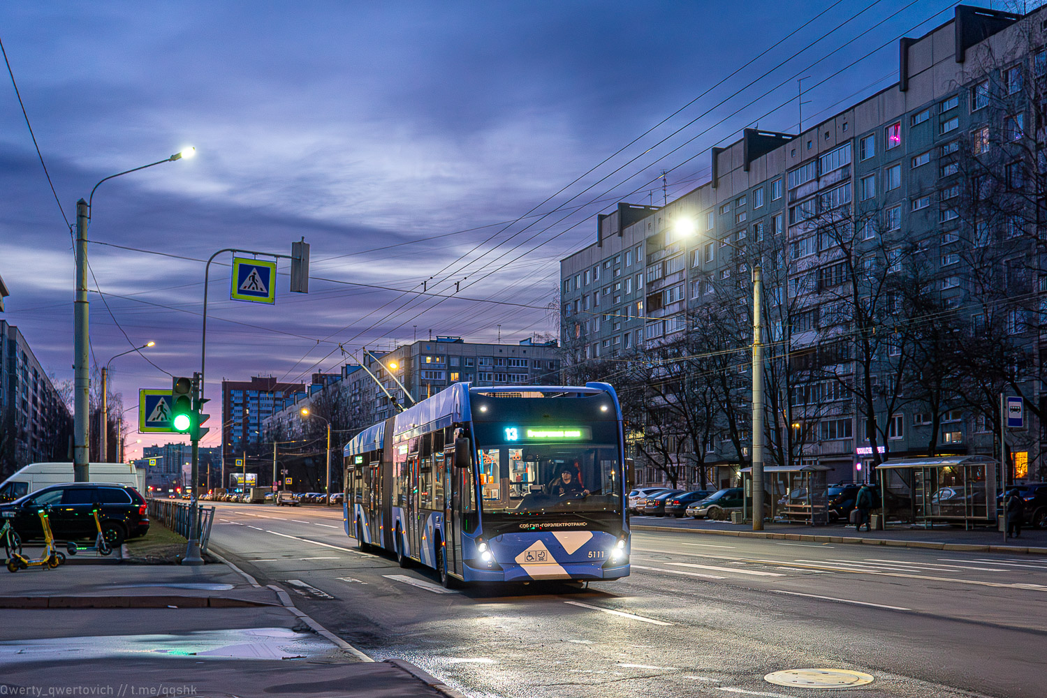 Санкт-Петербург, ВМЗ-6215.01 «Премьер» № 5111