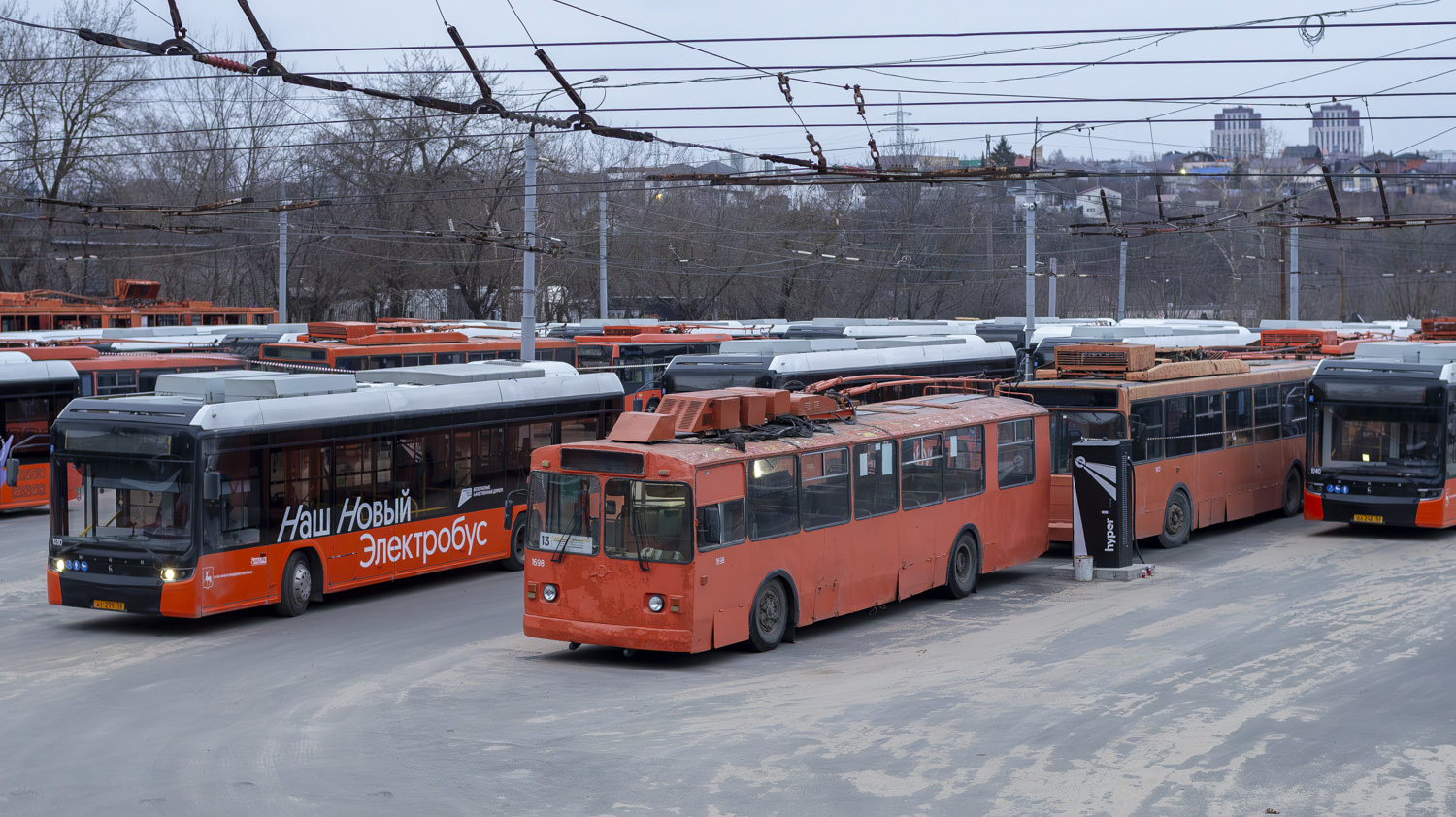 Нижний Новгород, ЗиУ-682В № 1698