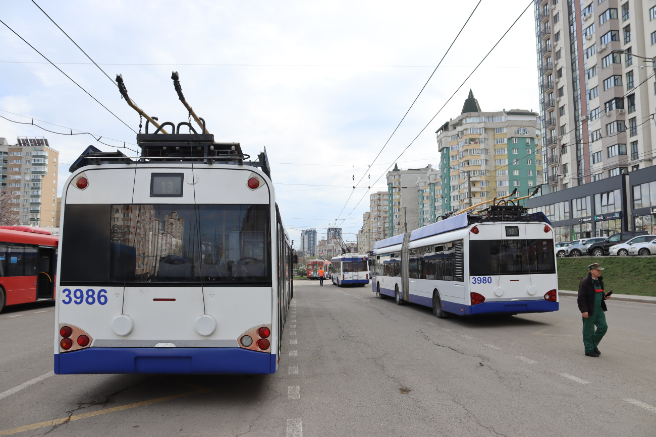 Кишинёв, Solaris Trollino II 18 Ganz № 3986; Кишинёв, Solaris Trollino II 18 Ganz № 3980