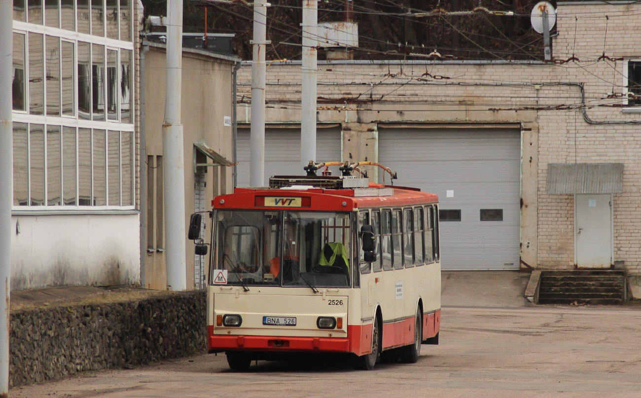 Вильнюс, Škoda 14Tr02/6 № 2526