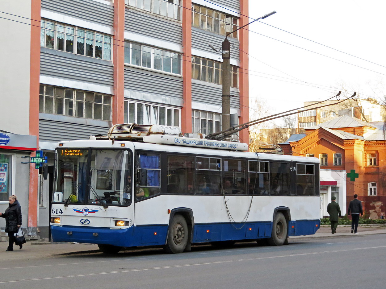 Киров, БТЗ-52768Р № 614