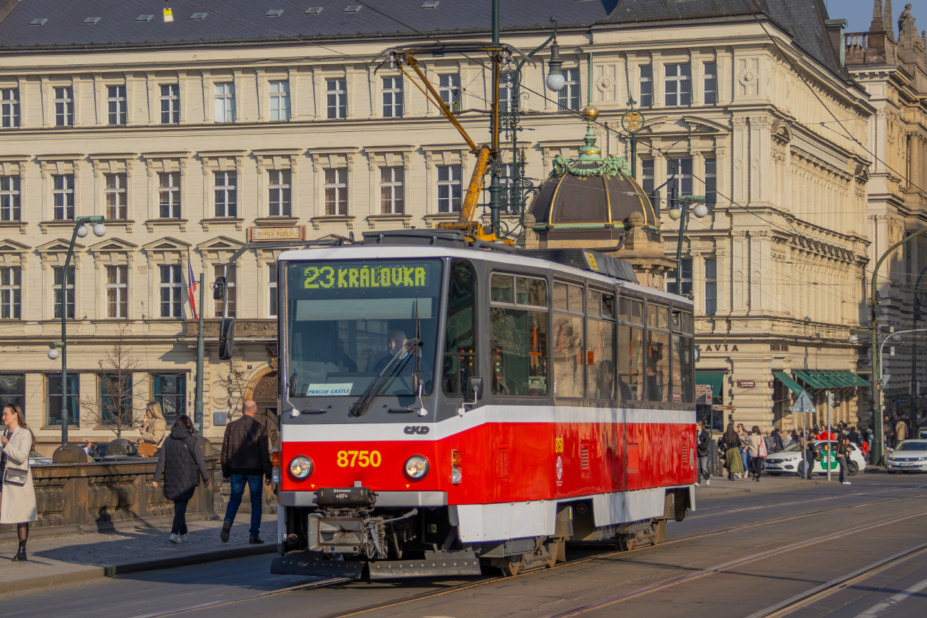 Praga, Tatra T6A5 Nr 8750