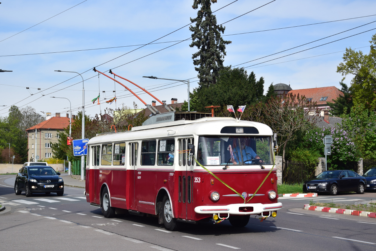 Пардубице, Škoda 9TrHT26 № 353 Пардубице, Škoda 9TrHT26 № 353