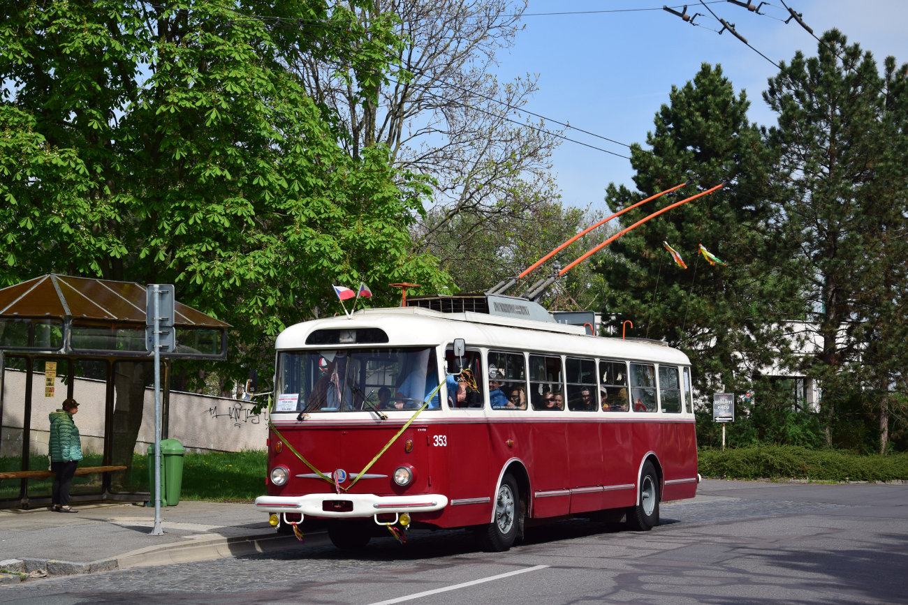 Пардубице, Škoda 9TrHT26 № 353