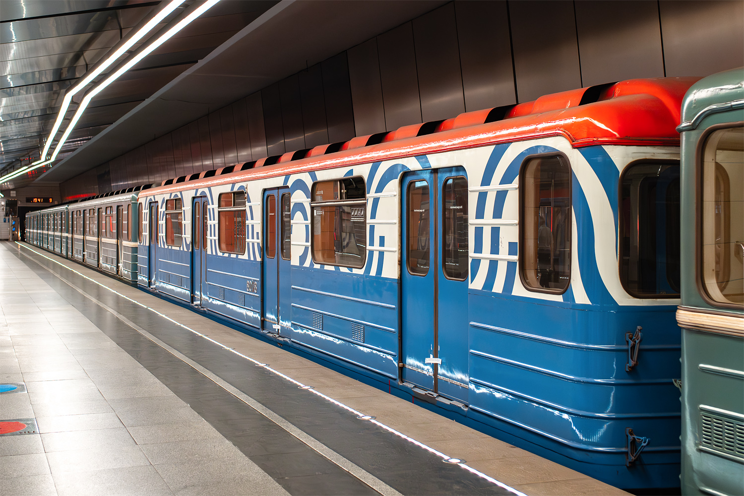 Москва, 81-714 (ЛВЗ) № 8098