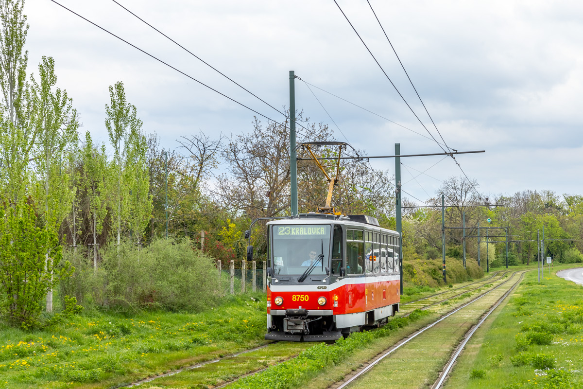 Прага, Tatra T6A5 № 8750