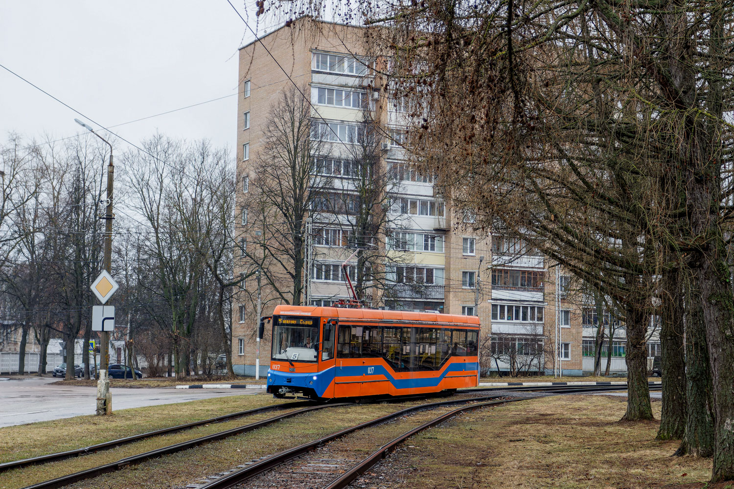 Коломна, 71-407-01 № 037