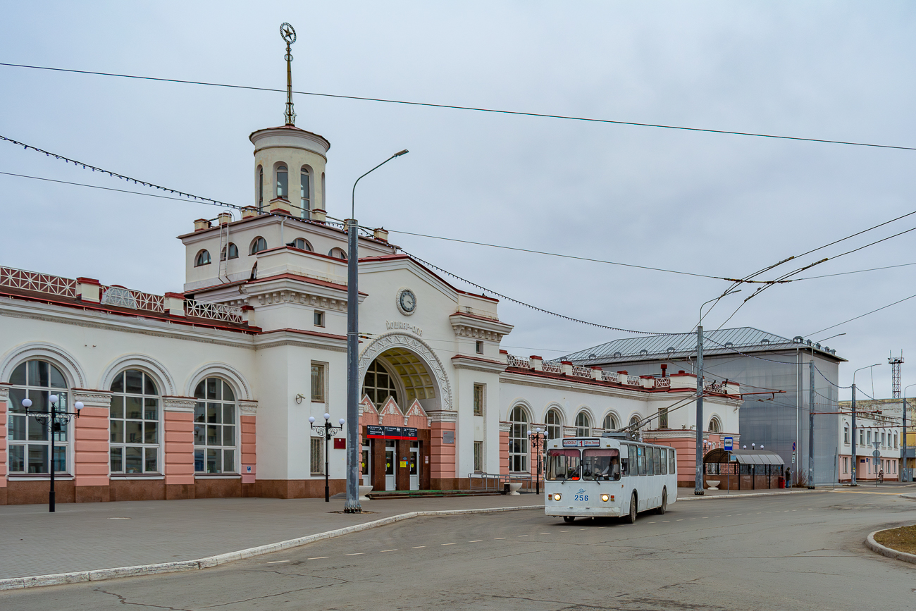 Йошкар-Ола, ЗиУ-682В № 256 Йошкар-Ола, ЗиУ-682В № 256