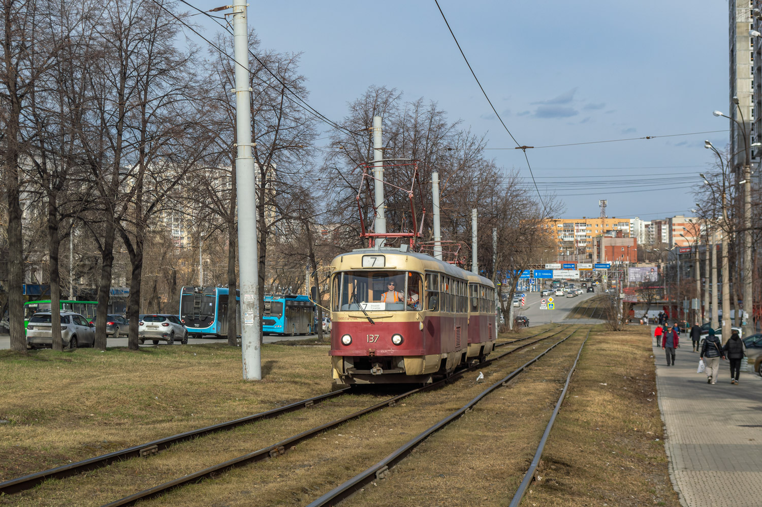 Jekaterinburg, Tatra T3SU Nr. 137