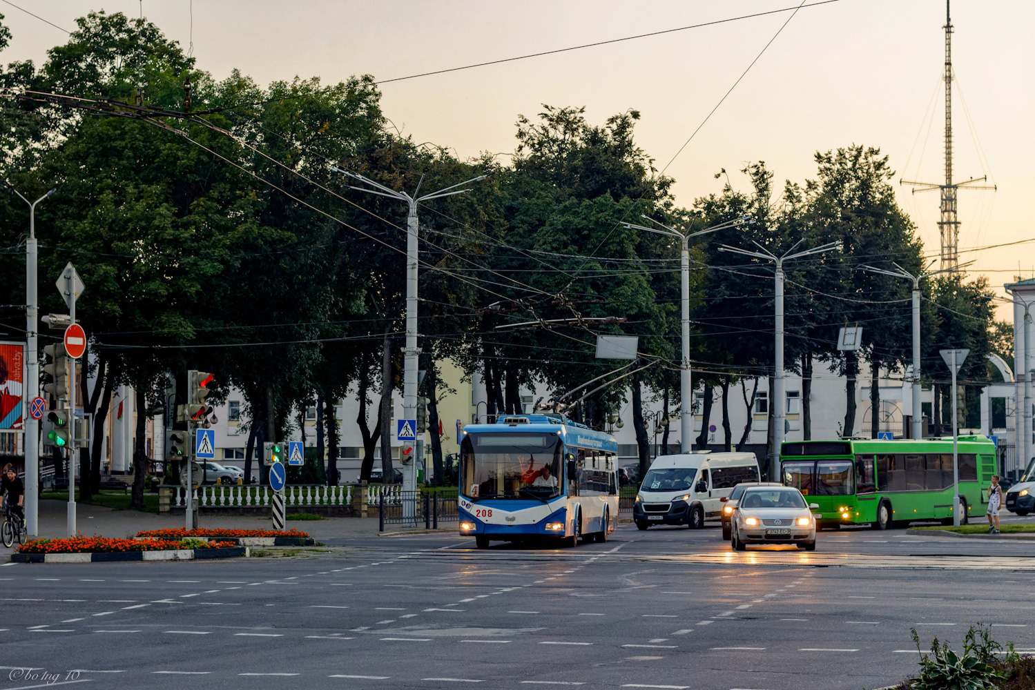 Витебск, БКМ 321 № 208